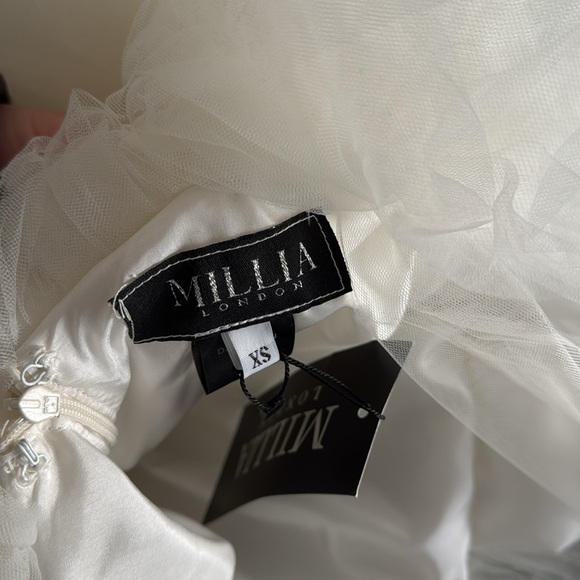 Millia London tulle gown - Picture 6 of 7